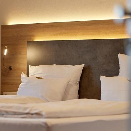 Moselhotel Weinhaus Simon 'Sauna'Restaurant'Eladesaeule فينتريش المظهر الخارجي الصورة